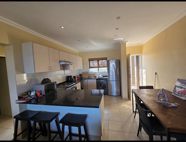 2 BEDROOM APARTMENT TO LET IN SHAKAS ROCK